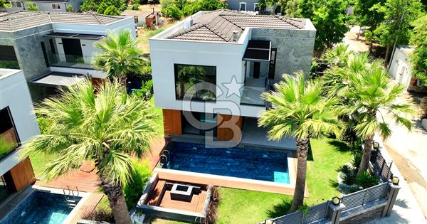 Urla Çeşmealtı'nda Özel Havuzlu Lüks Villa Kiralık - 365690
