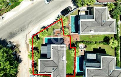 Urla Çeşmealtı'nda Özel Havuzlu Lüks Villa Kiralık