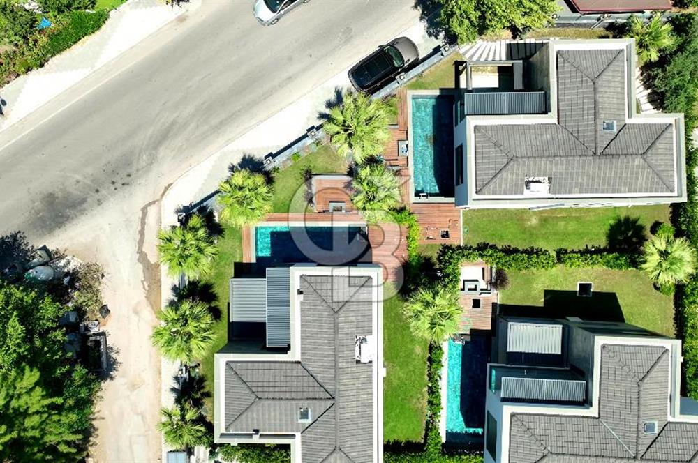 Urla Çeşmealtı'nda Özel Havuzlu Lüks Villa Kiralık