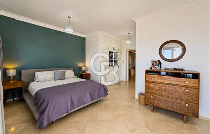 Kıbrıs Girne Karşıyaka'da Deniz Manzaralı Satılık Lüks Villa