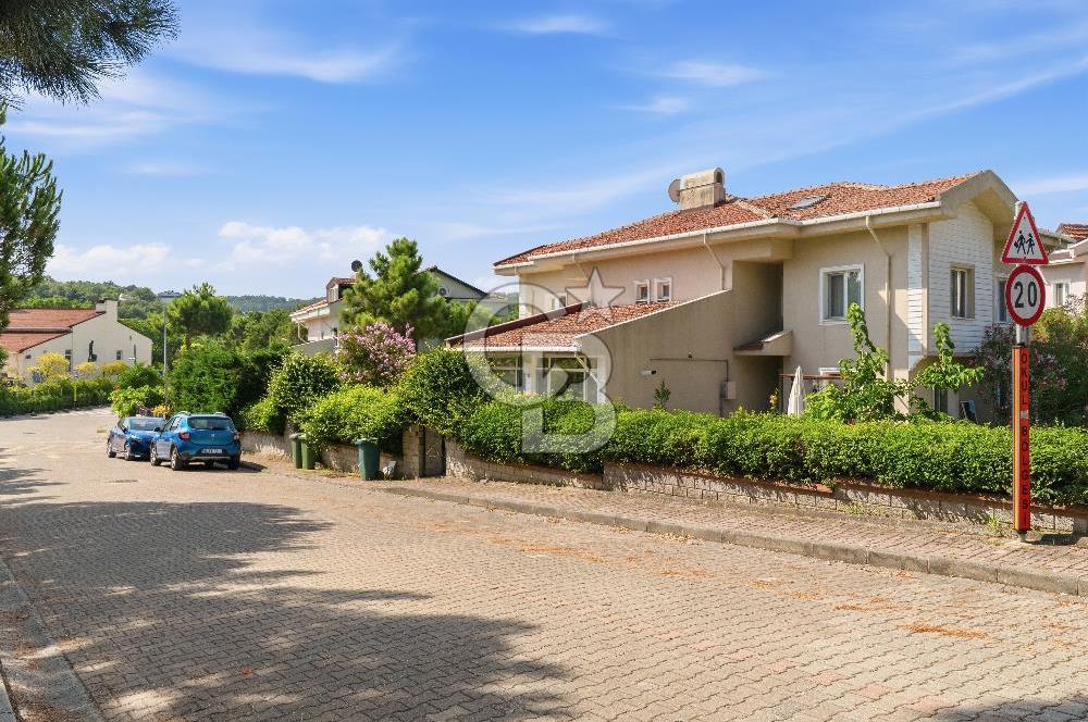 ARIKÖY 'DE OKULA 50 MT KONUMLU LÜKS KİRALIK VİLLA