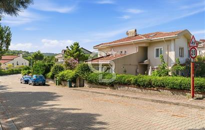 ARIKÖY 'DE OKULA 50 MT KONUMLU LÜKS KİRALIK VİLLA