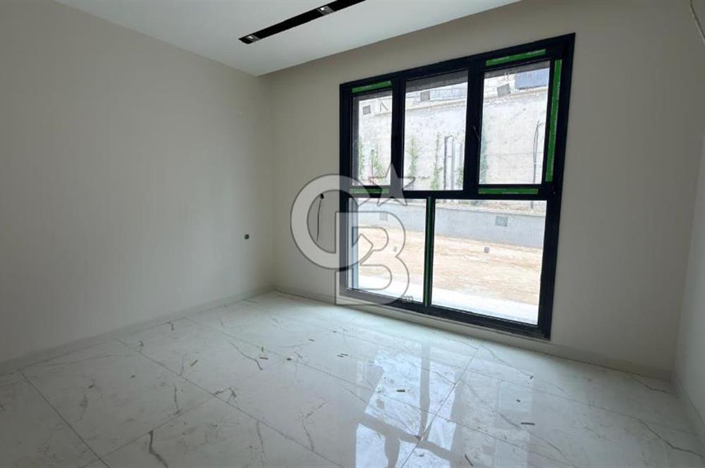 Emiralem Ramsa Port'ta Kiralık 6+1 Tripleks Müstakil Villa Özel Havuzlu  Geniş Bahçeli  Lüks Yaşam Site İçinde