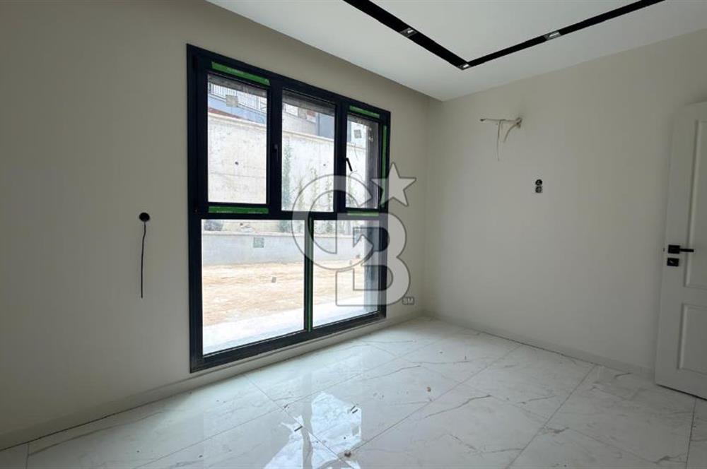 Emiralem Ramsa Port'ta Kiralık 6+1 Tripleks Müstakil Villa Özel Havuzlu  Geniş Bahçeli  Lüks Yaşam Site İçinde