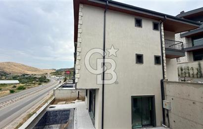 Emiralem Ramsa Port'ta Kiralık 6+1 Tripleks Müstakil Villa Özel Havuzlu  Geniş Bahçeli  Lüks Yaşam Site İçinde