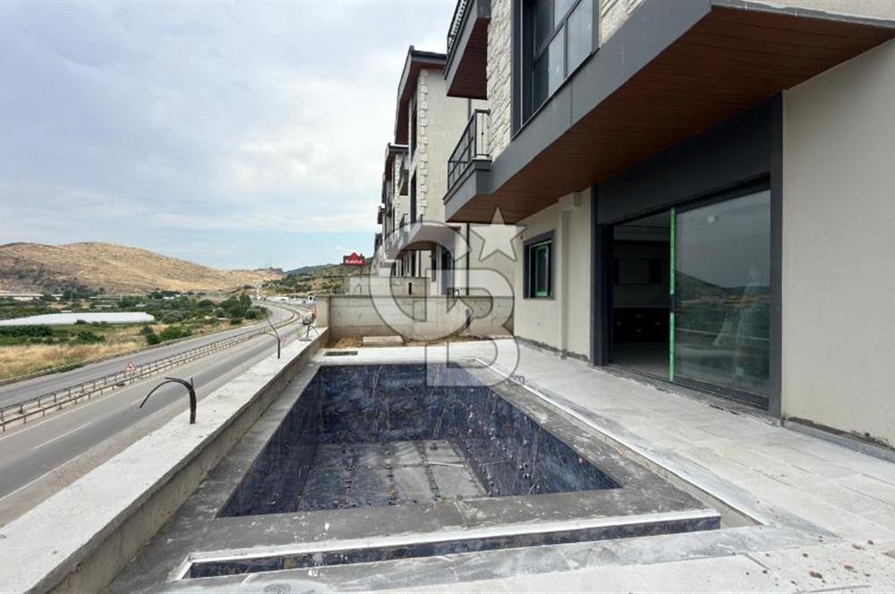 Emiralem Ramsa Port'ta Kiralık 6+1 Tripleks Müstakil Villa Özel Havuzlu  Geniş Bahçeli  Lüks Yaşam Site İçinde