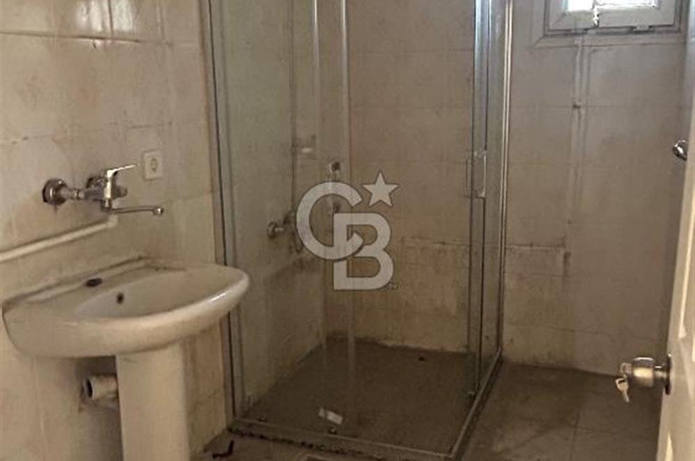 Bornova Zafer Mahallesinde Kiralık Komple Bina