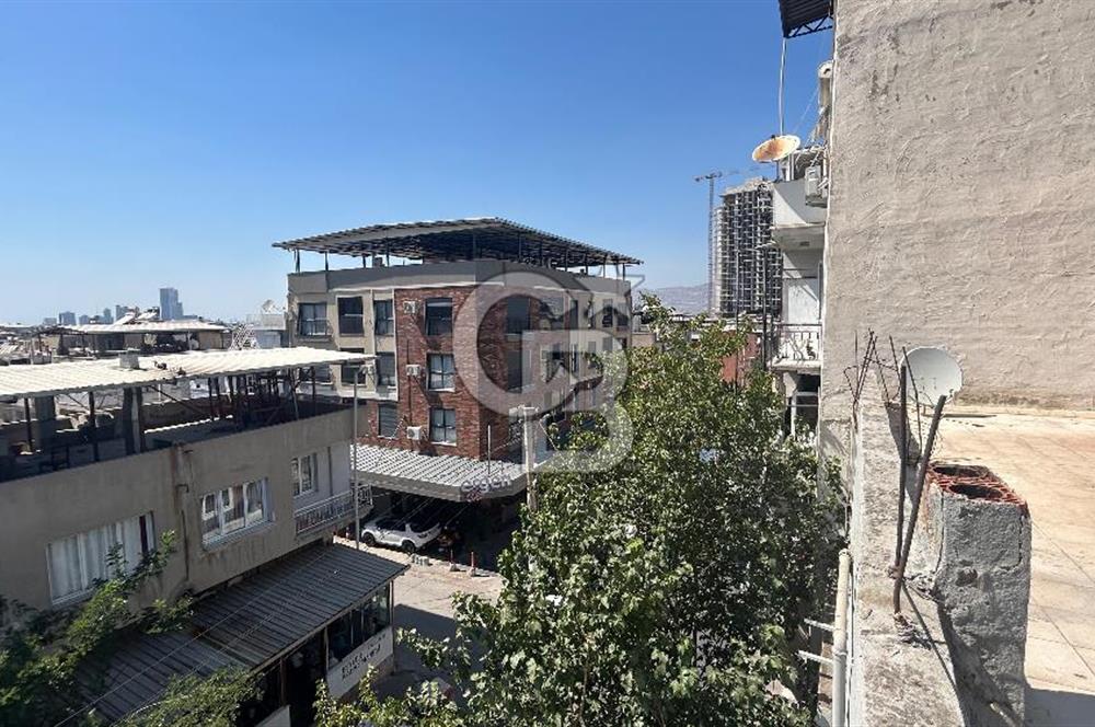 Bornova Zafer Mahallesinde Kiralık Komple Bina