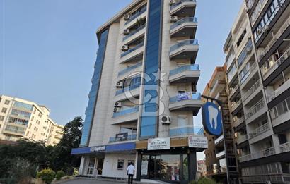 KARŞIYAKA DEDEBAŞINDA MERKEZİ KONUMDA 3+1 ARA KAT SATILIK DAİRE.