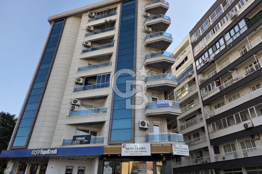 KARŞIYAKA DEDEBAŞINDA MERKEZİ KONUMDA 3+1 ARA KAT SATILIK DAİRE.