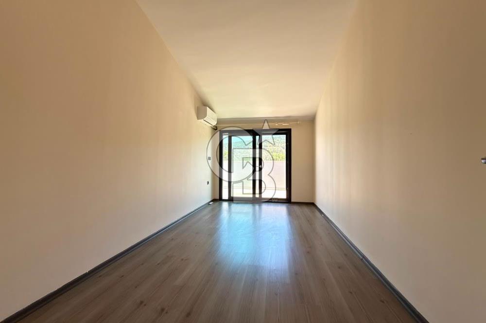 Urla Kuşçularda Kiralık 4+1 Villa