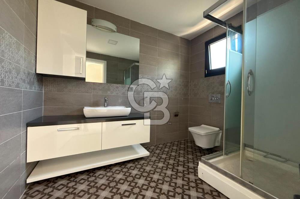 Urla Kuşçularda Kiralık 4+1 Villa