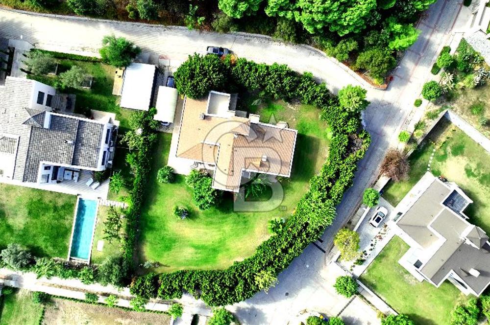 Venüs Bağdatlı'dan İtokent Sitesi Özel Konumlu 6+1 Villa Kiralık