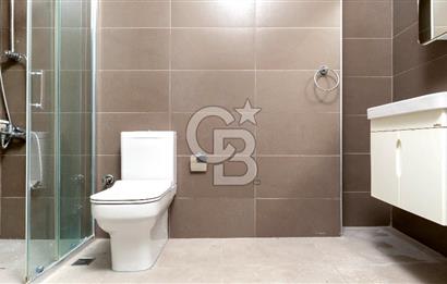Sıraselviler Sitesi'nde Geniş Bahçeli Deniz Manzaralı 4+1 Villa