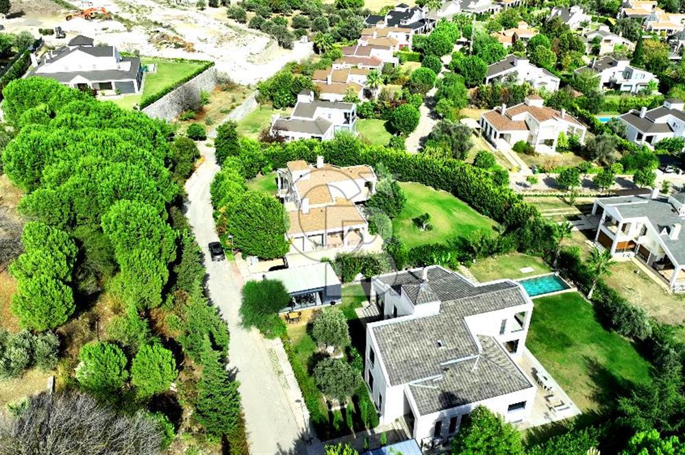 Venüs Bağdatlı'dan İtokent Sitesi Özel Konumlu 6+1 Villa Kiralık