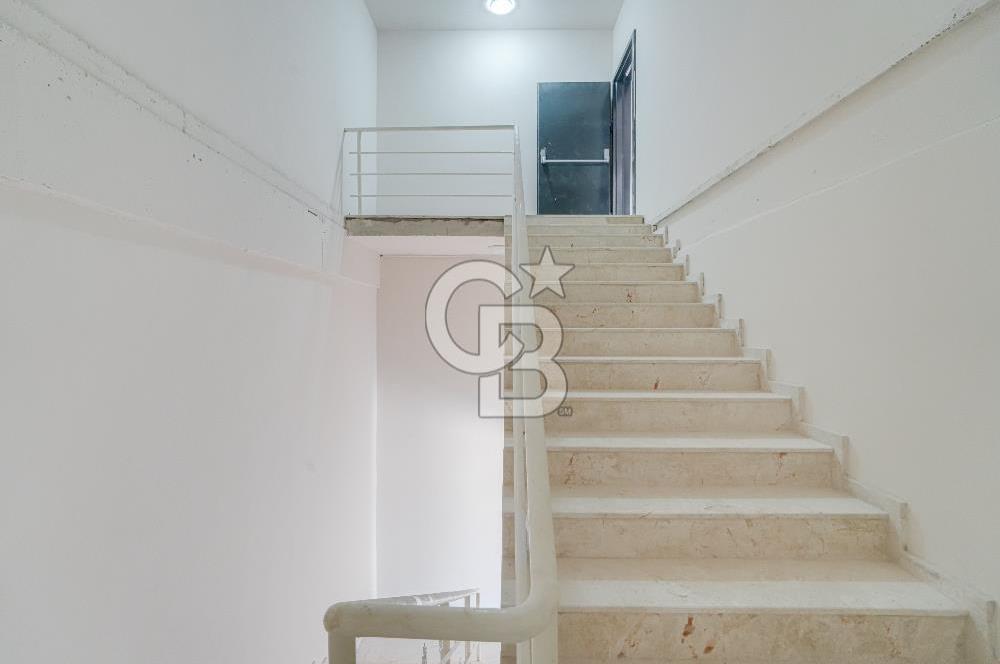 Kemalpaşa'da Üretime & Depolamaya Uygun 1740 m2 Kiralık Fabrika 