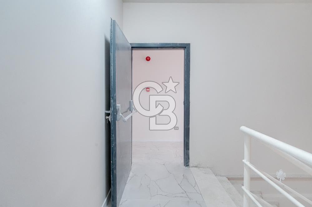 Kemalpaşa'da Üretime & Depolamaya Uygun 1740 m2 Kiralık Fabrika 