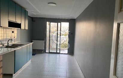 İZMİR KARŞIYAKA'DA DENİZ MANZARALI, PRESTİJLİ KONUMDA KİRALIK 3+1 DAİRE