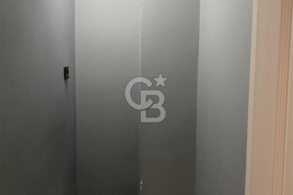 İZMİR KARŞIYAKA'DA DENİZ MANZARALI, PRESTİJLİ KONUMDA KİRALIK 3+1 DAİRE