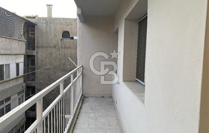 İZMİR KARŞIYAKA'DA DENİZ MANZARALI, PRESTİJLİ KONUMDA KİRALIK 3+1 DAİRE