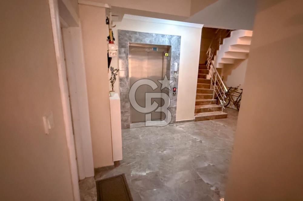 Gaziemir Gazi Mah.de Asansörlü, Kapalı Mutfak 2+1 Satılık Daire