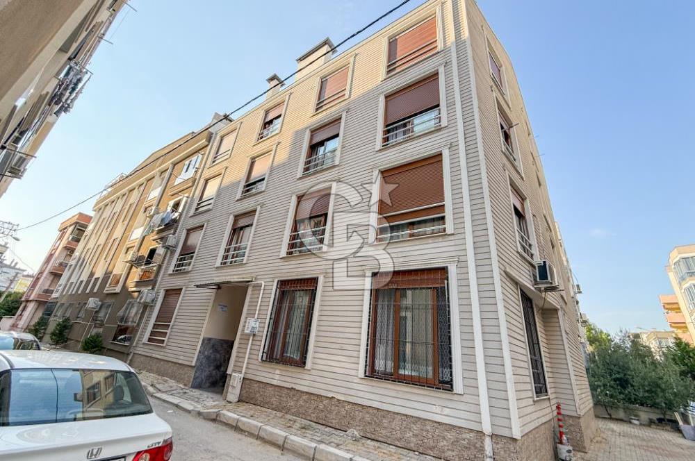 Gaziemir Gazi Mah.de Asansörlü, Kapalı Mutfak 2+1 Satılık Daire
