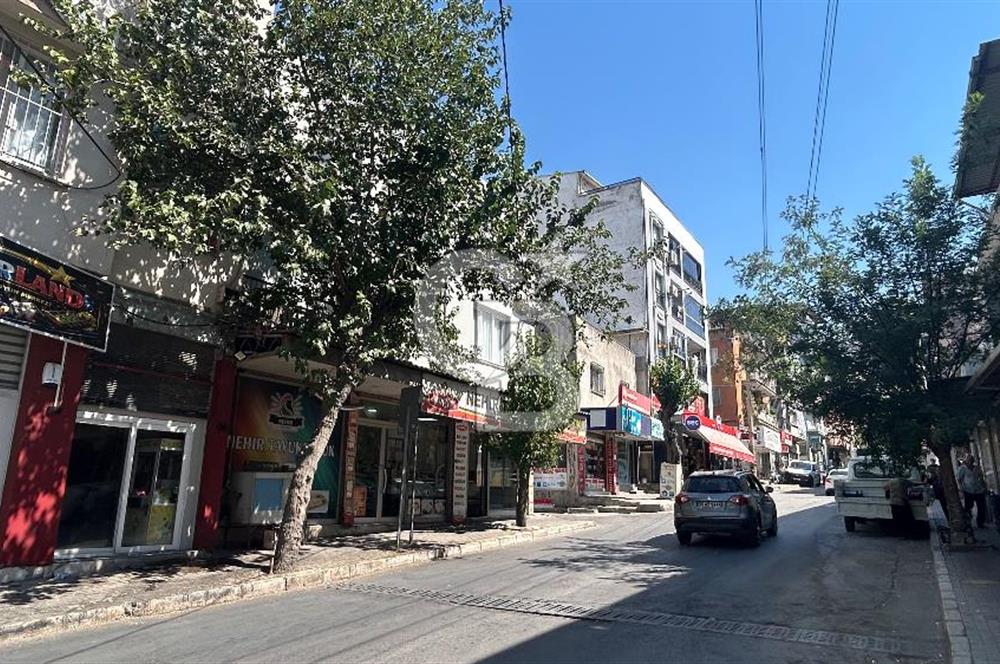 Bornova Zafer Mahallesinde Kiralık Komple Bina