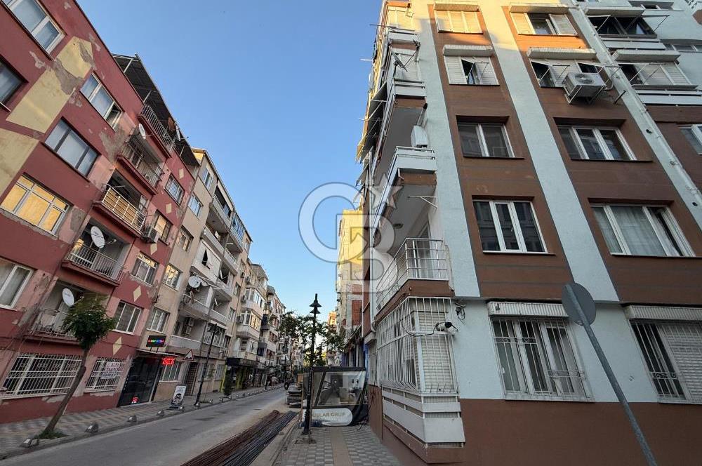 Şehzadeler Akıncılar Mah. Köşe Konumda 2+1 Satılık Daire
