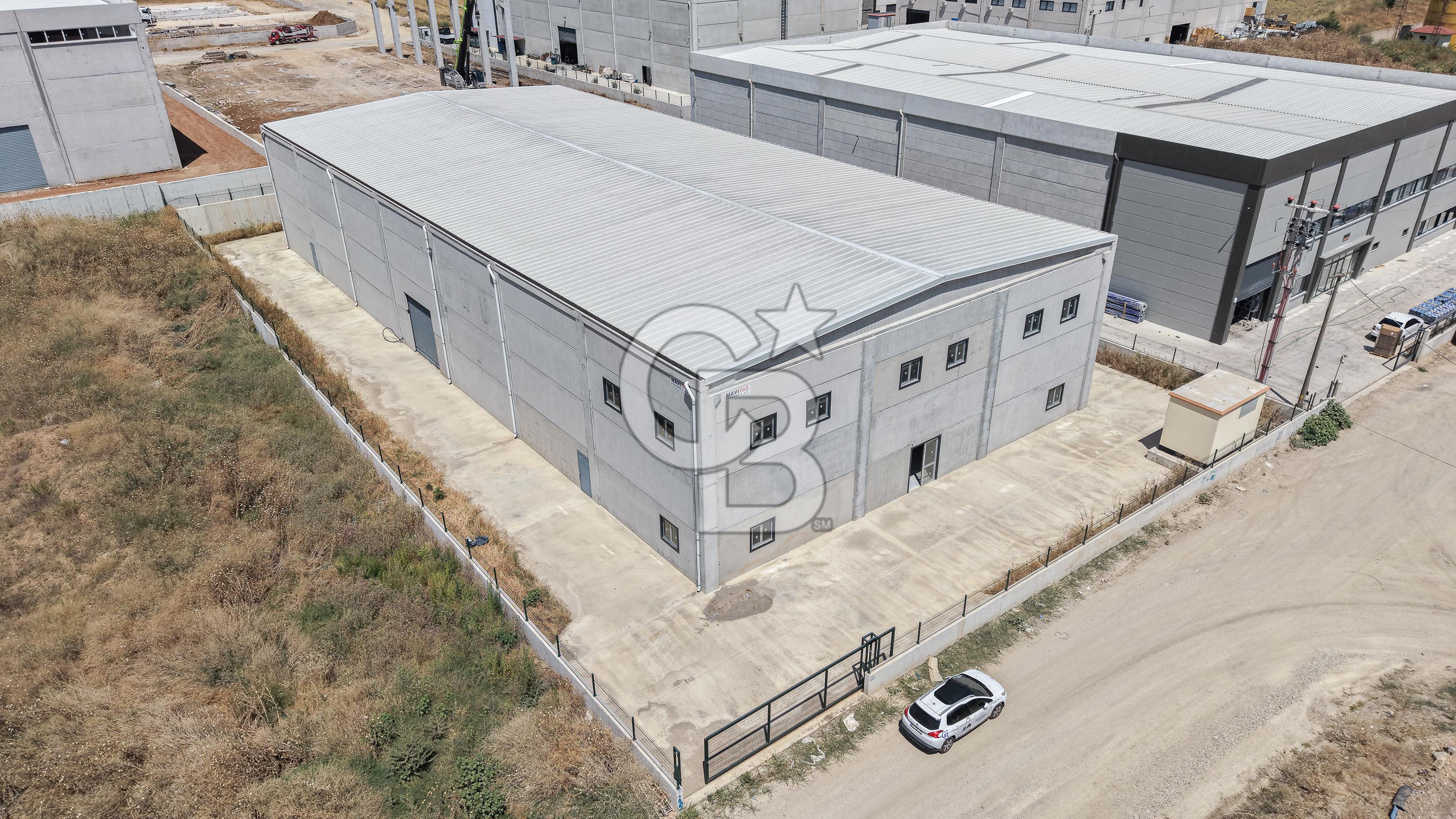 Kemalpaşa'da Üretime & Depolamaya Uygun 1740 m2 Kiralık Fabrika 