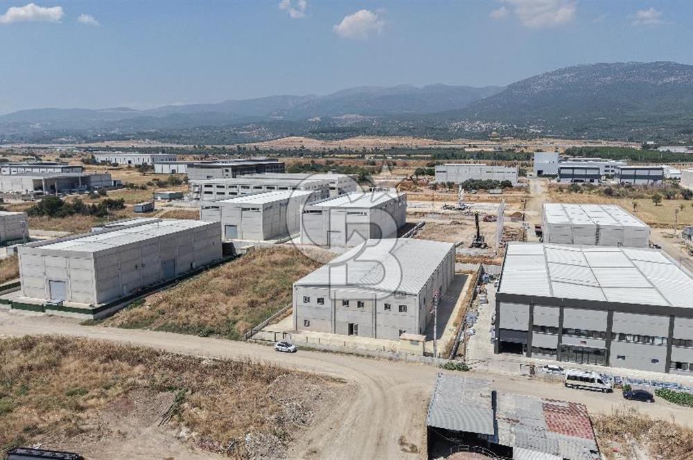 Kemalpaşa'da Üretime & Depolamaya Uygun 1740 m2 Kiralık Fabrika 