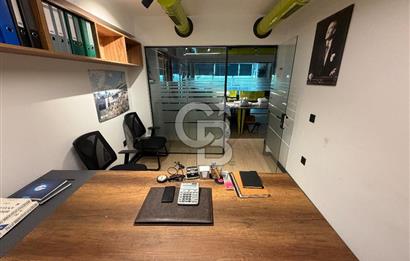 Çekmeköy Mimar Sinan'da Satılık Ofis Katı
