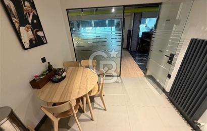 Çekmeköy Mimar Sinan'da Satılık Ofis Katı