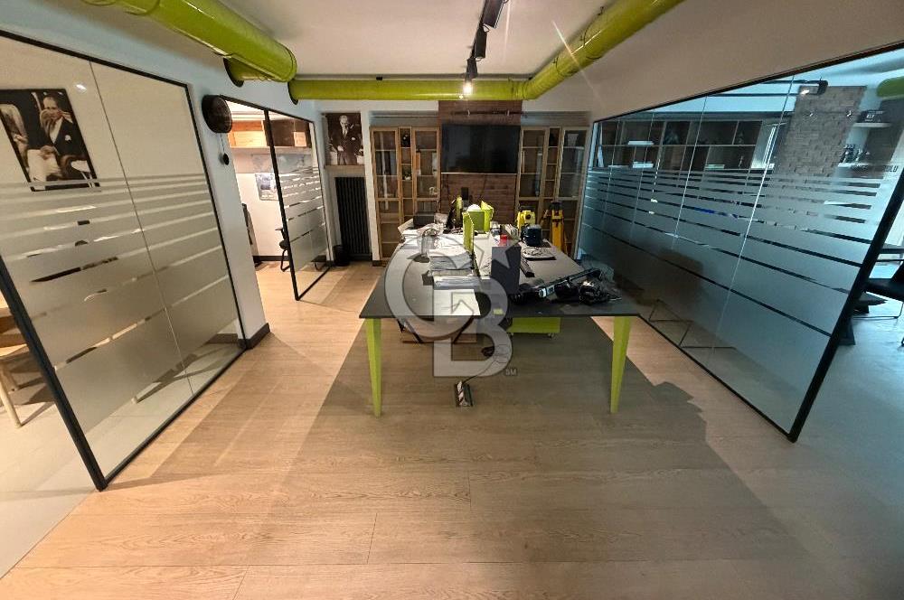Çekmeköy Mimar Sinan'da Satılık Ofis Katı