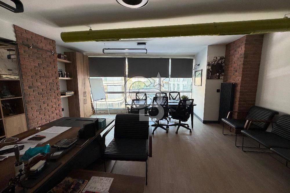 Çekmeköy Mimar Sinan'da Satılık Ofis Katı