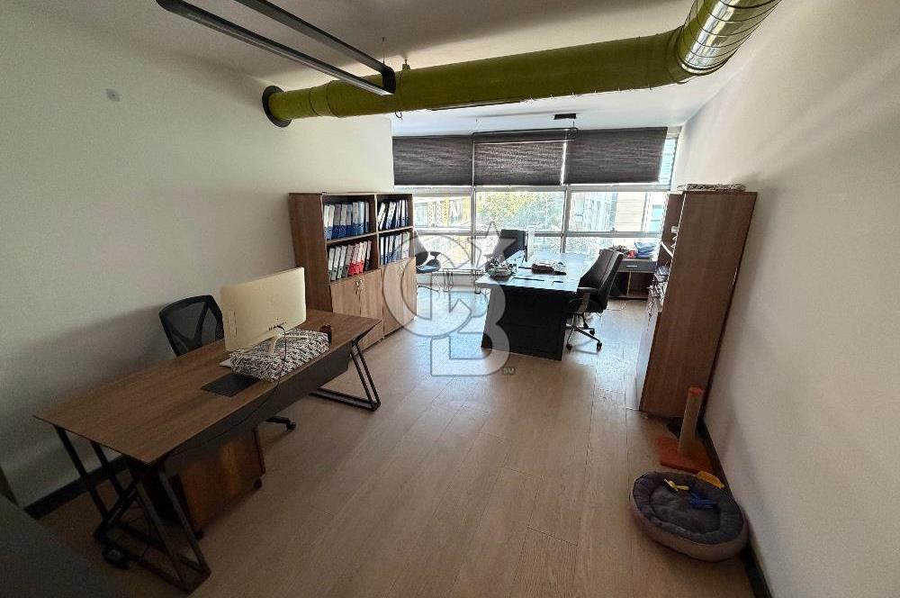 Çekmeköy Mimar Sinan'da Satılık Ofis Katı