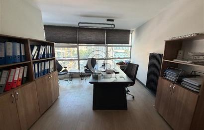 Çekmeköy Mimar Sinan'da Satılık Ofis Katı