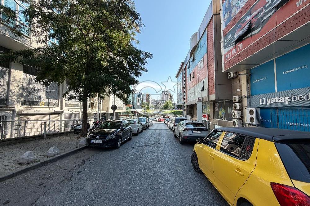 Çekmeköy Mimar Sinan'da Satılık Ofis Katı