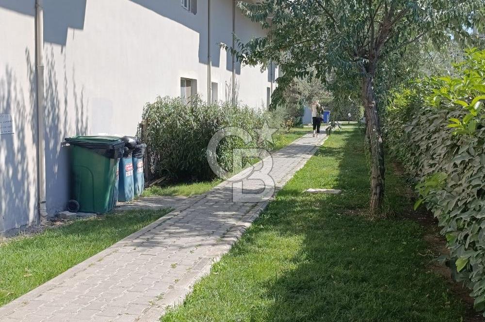 MENEMEN SEYREK'TE ÜNİVERSİTE YAKINI STÜDYO CİTY-3 EVLERİNDE 2. KAT FULL EŞYALI KİRALIK DAİRE 