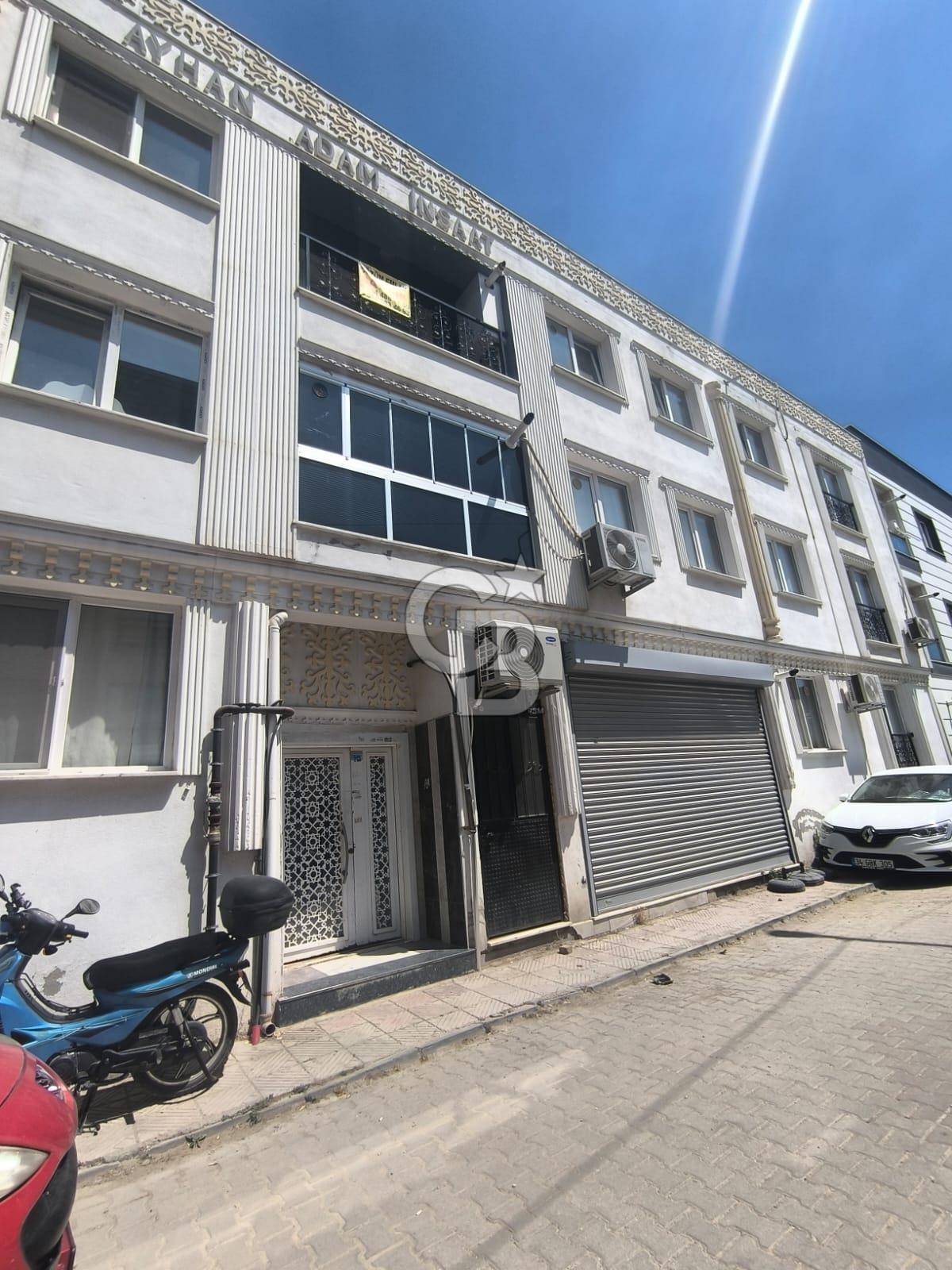 EVONADAN MURADİYEDE ALT GEÇİT KARŞISINDA 2+1 KAPALI MUTFAK DAİRE