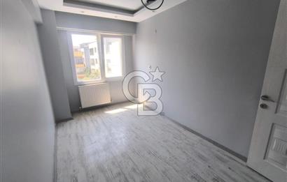 EVONADAN MURADİYEDE ALT GEÇİT KARŞISINDA 2+1 KAPALI MUTFAK DAİRE