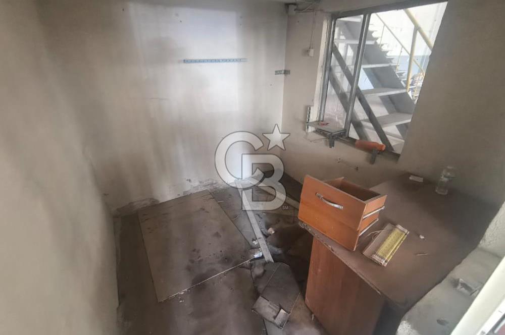 EVONADAN KENAN EVREN SANAYİ SİTESİNDE KİRALIK 3'LÜ DÜKKAN