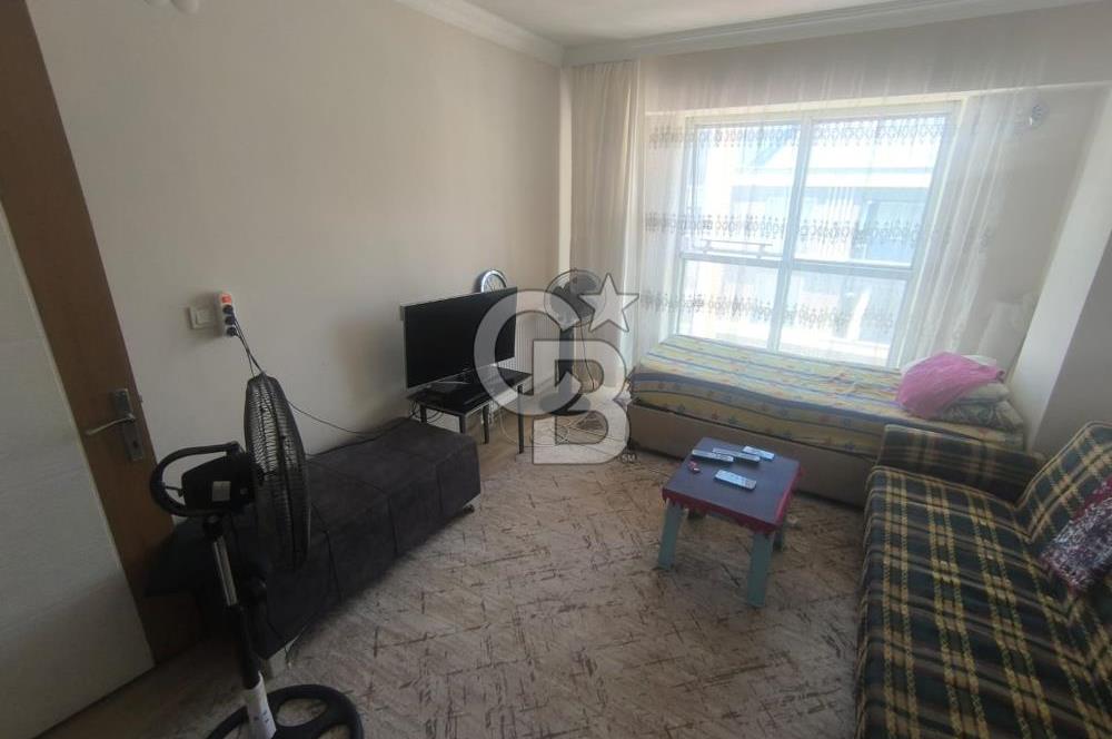 EVONADAN MURADİYE PAZAR YERİ KARŞISI ASANSÖRLÜ 4. KAT 1+1 DAİRE