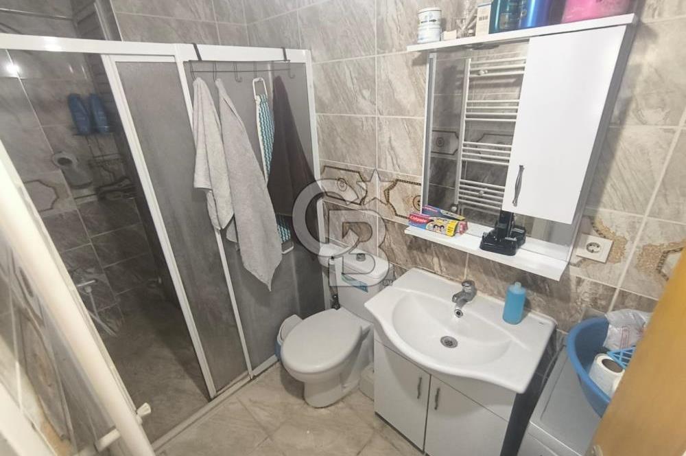 EVONADAN MURADİYE PAZAR YERİ KARŞISI ASANSÖRLÜ 4. KAT 1+1 DAİRE