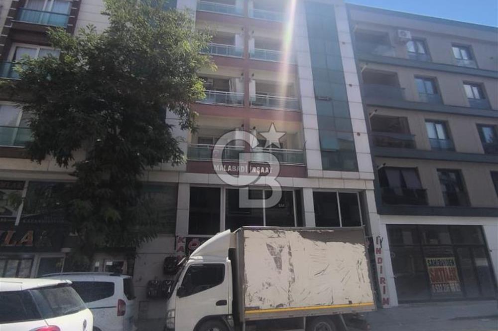 EVONADAN MURADİYE PAZAR YERİ KARŞISI ASANSÖRLÜ 4. KAT 1+1 DAİRE