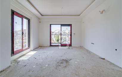 İzmir Çiğli Evka-2'de Deniz Manzaralı Satılık 1+1 Daire