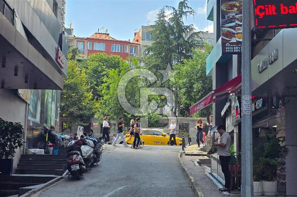 ŞİŞLİ MERKEZ’DE FIRSAT! TÜM İŞ KOLLARINA UYGUN SATILIK İŞ YERİ