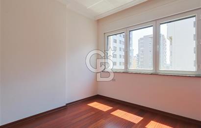 SUADİYE HASAN BEDRETTİN SOKAK'TA PRESTİJLİ KONUMDA SATILIK 3+1 DAİRE
