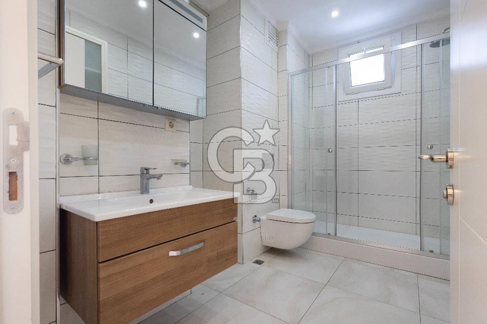 SUADİYE HASAN BEDRETTİN SOKAK'TA PRESTİJLİ KONUMDA SATILIK 3+1 DAİRE