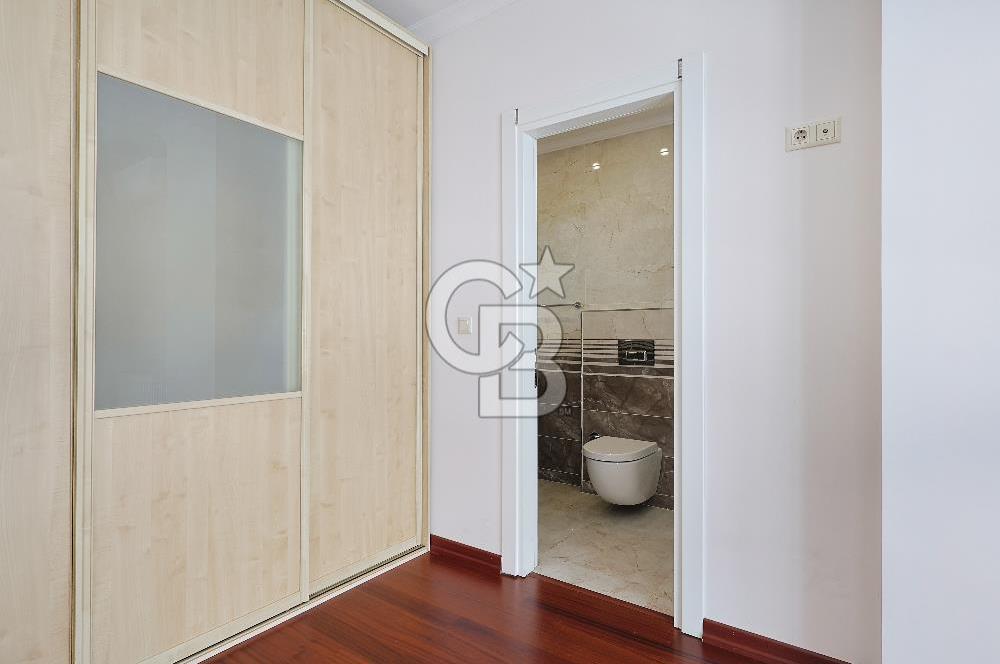 SUADİYE HASAN BEDRETTİN SOKAK'TA PRESTİJLİ KONUMDA SATILIK 3+1 DAİRE