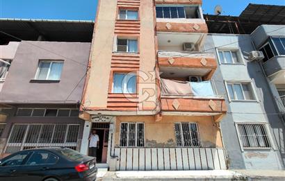 BORNOVA ÜMİT MAHALLESİ'NDE SATILIK GENİŞ 3+1 DAİRE